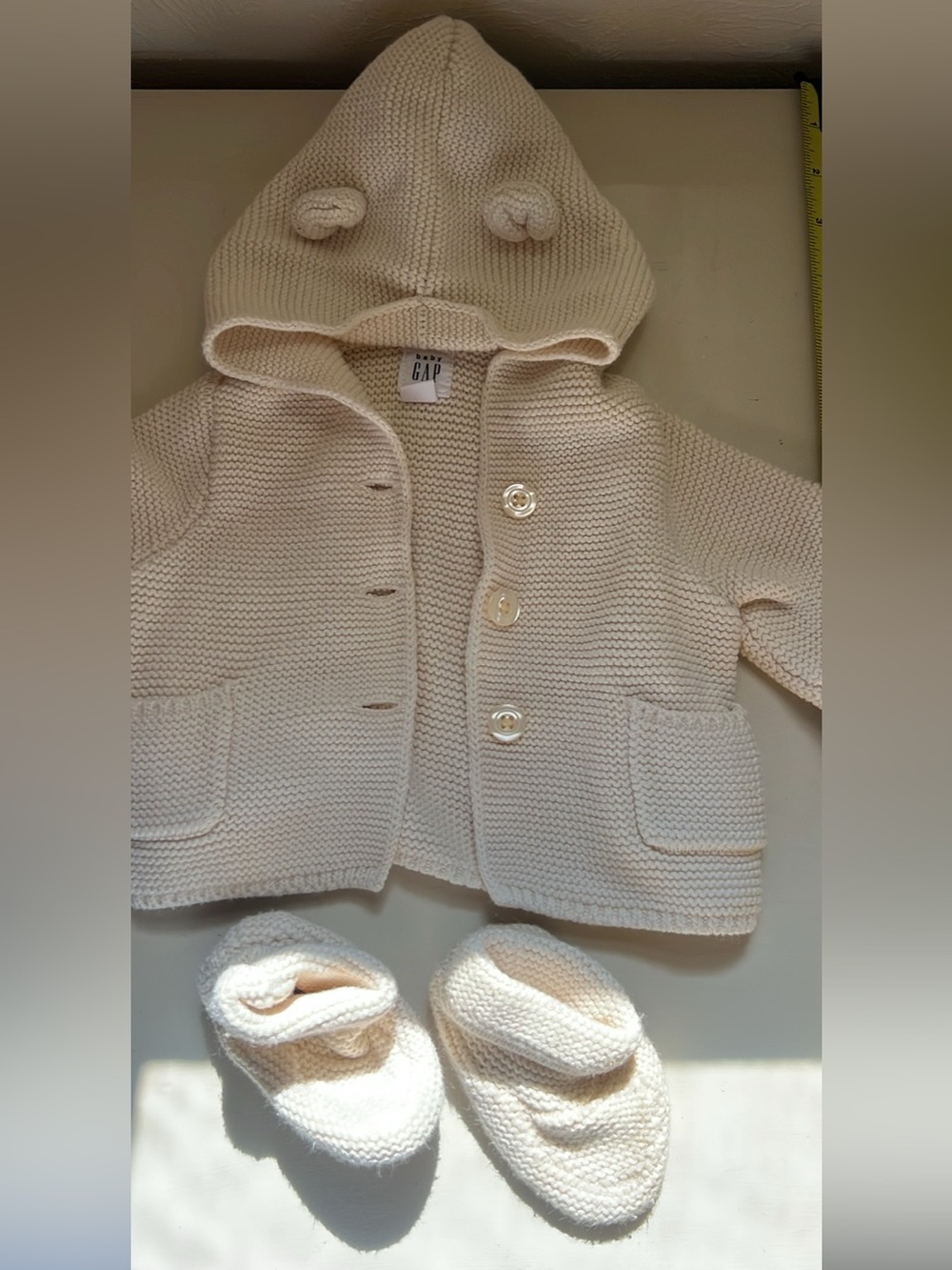 GAP Cream Knit Baby Hoodie with Booties 100% Cotton  //Size 0-3 Months